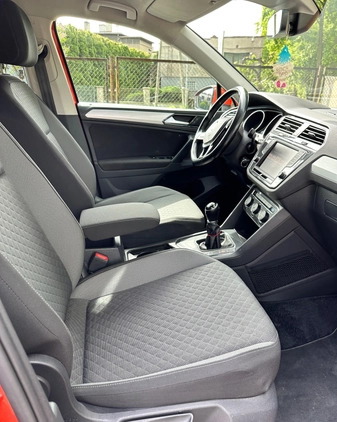 Volkswagen Tiguan cena 84900 przebieg: 79000, rok produkcji 2017 z Prochowice małe 172